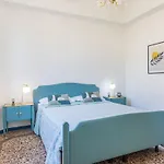 Apartment Dolcevita Penthouse - A Due Passi Dalla Ghirlandina
