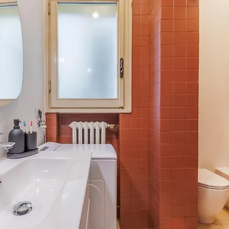 Dolcevita Penthouse - A Due Passi Dalla Ghirlandina Appartement *