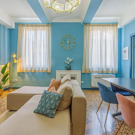 Dolcevita Penthouse - A Due Passi Dalla Ghirlandina * Modena