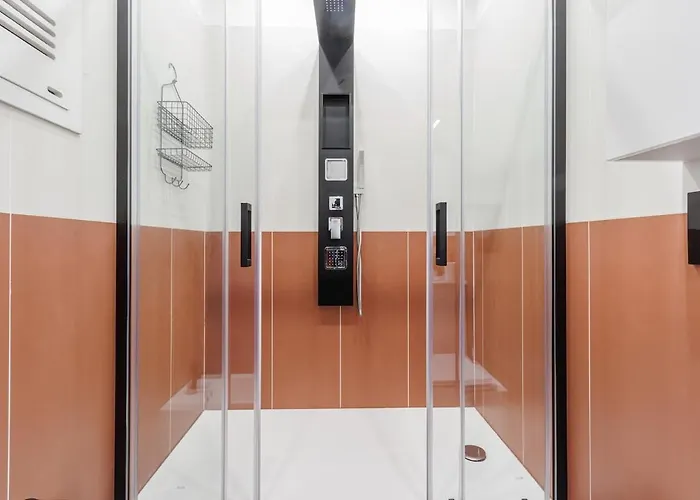 Dolcevita Penthouse - A Due Passi Dalla Ghirlandina Διαμέρισμα