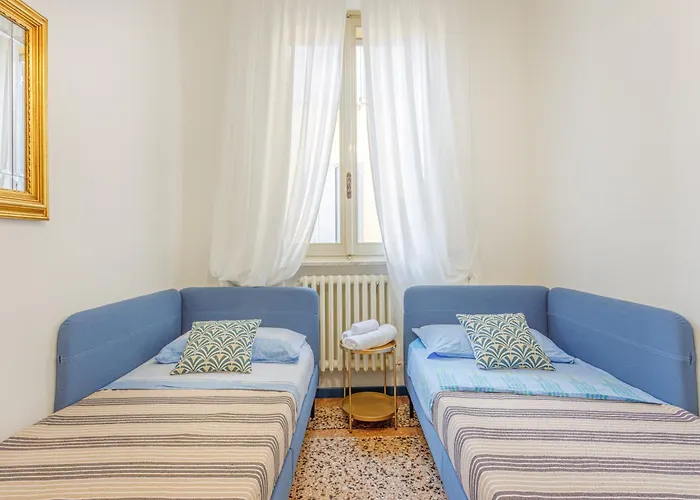 Dolcevita Penthouse - A Due Passi Dalla Ghirlandina Διαμέρισμα Μόντενα